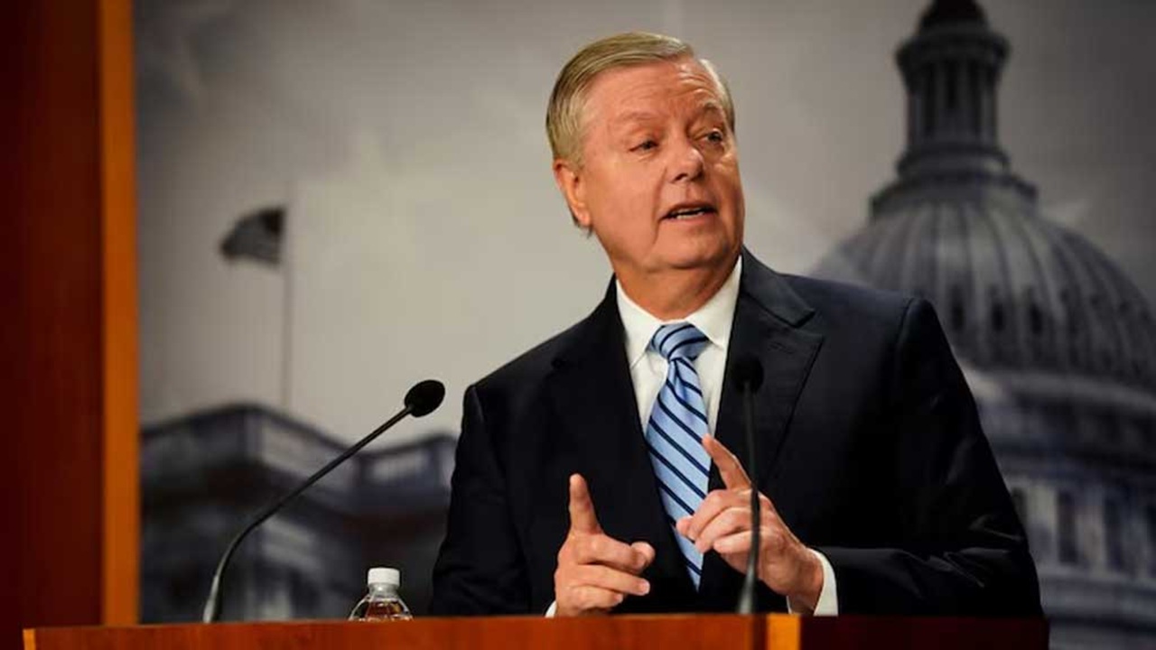 ইরান যুদ্ধে যোগ না দিলে সৌদিকে ‘পরিণতি’ ভোগের হুঁশিয়ারি মার্কিন সিনেটরের