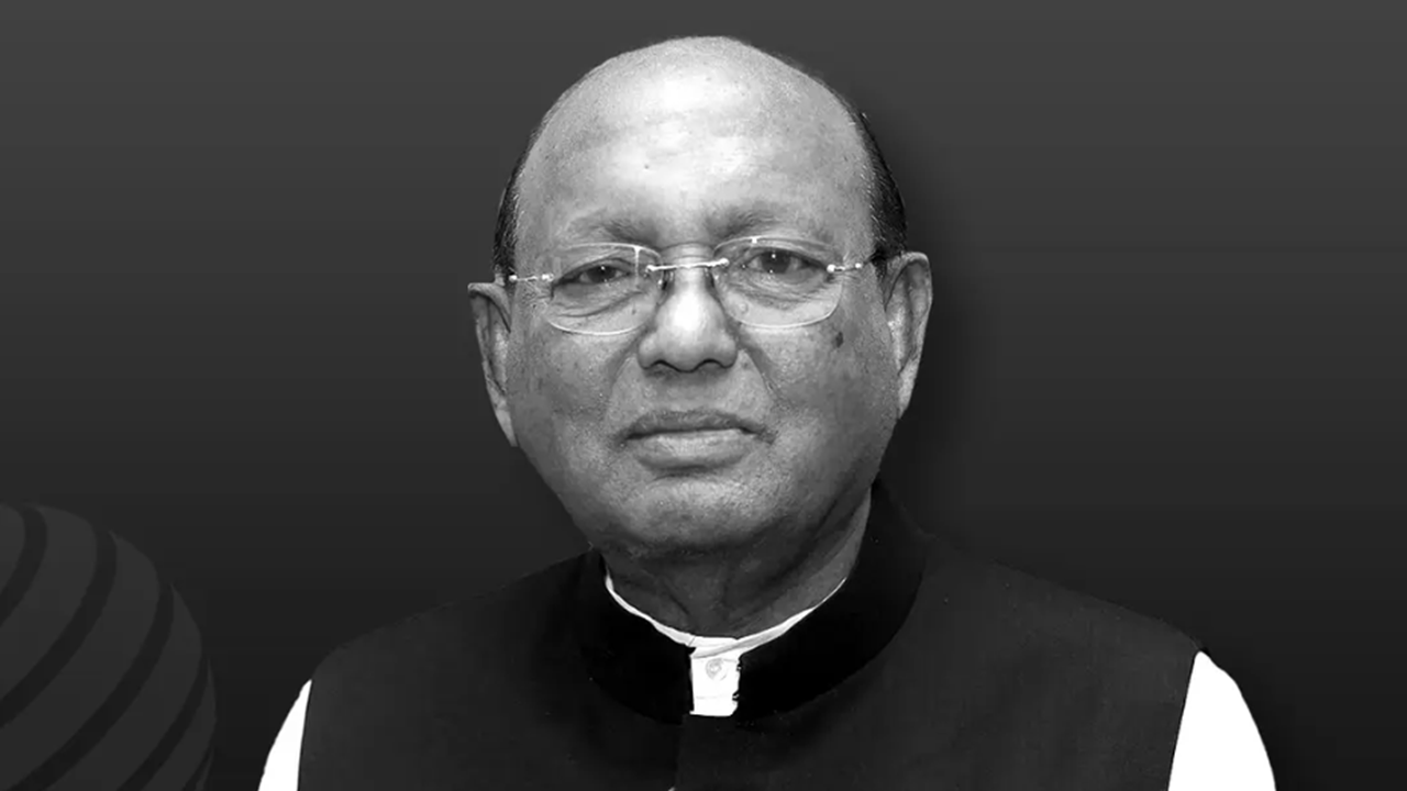 বর্ণাঢ্য রাজনীতির এক ফিনিক্স পাখি