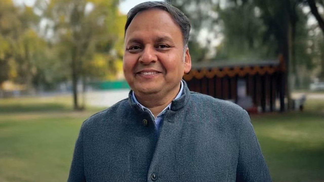 ‘র’ প্রধান পরাগ জৈন ঢাকায়